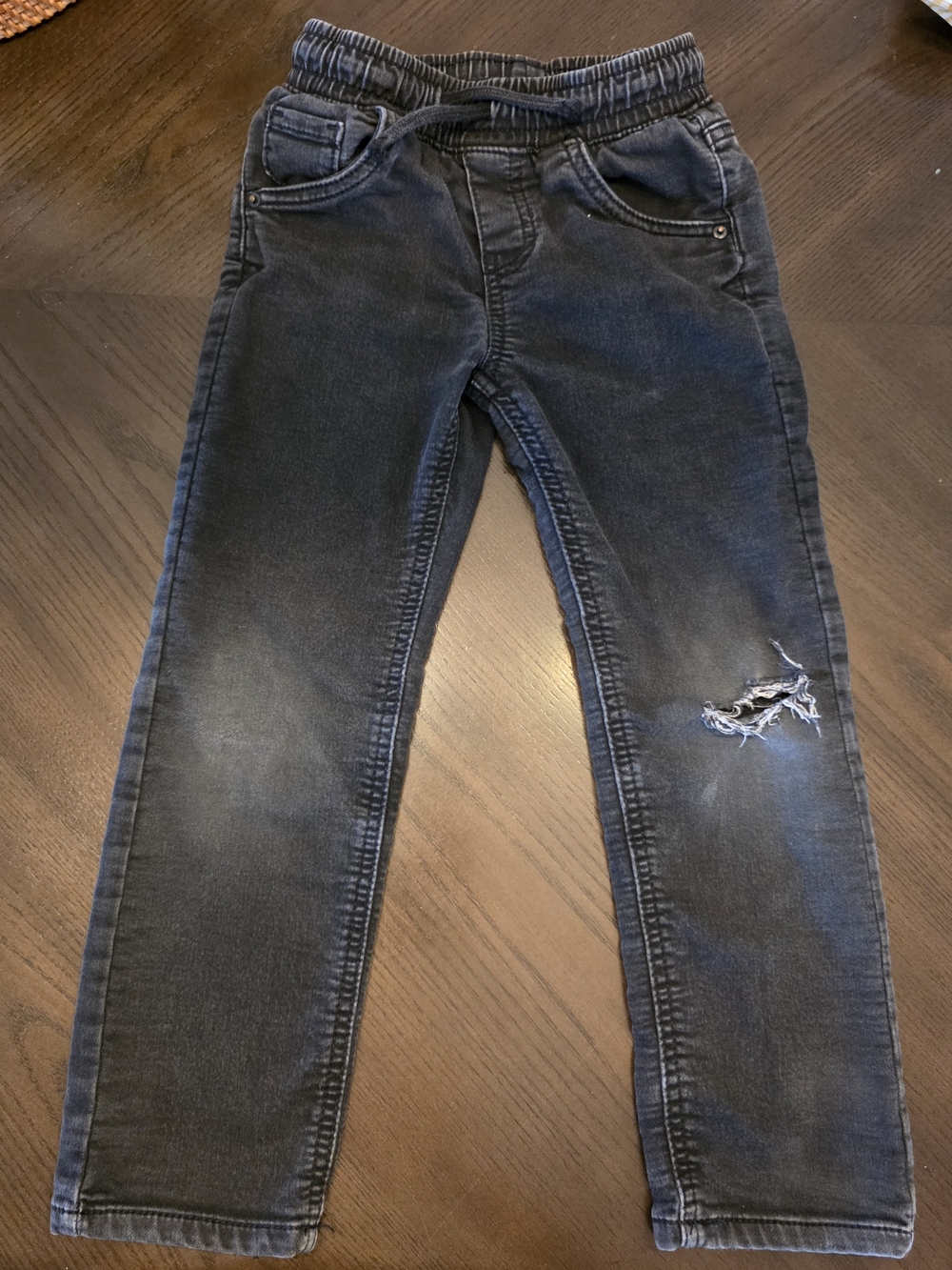 Cat & Jack Black Washed Jogger Jeans with Knee Distress